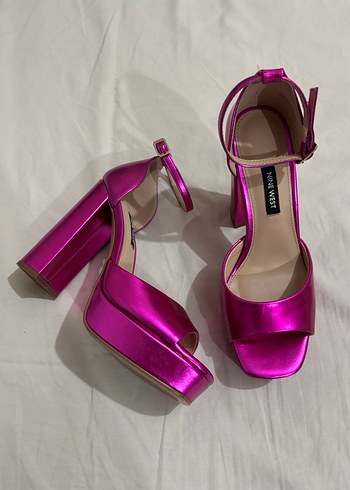 Nine West 39