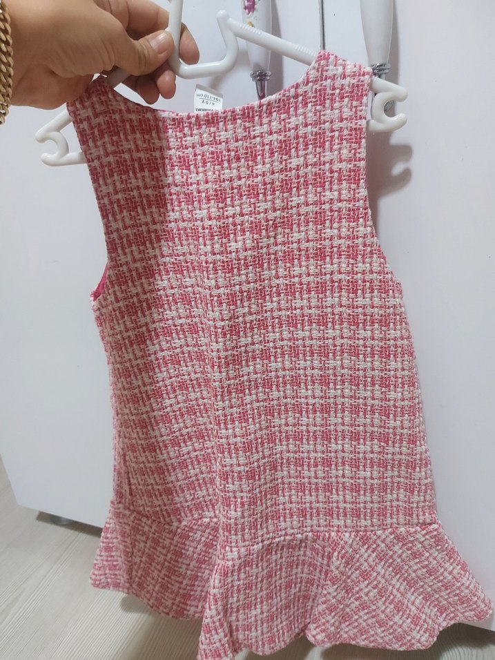 Kız Çocuk Pembe V Yaka Düğmeli Elbise - Görsel 4