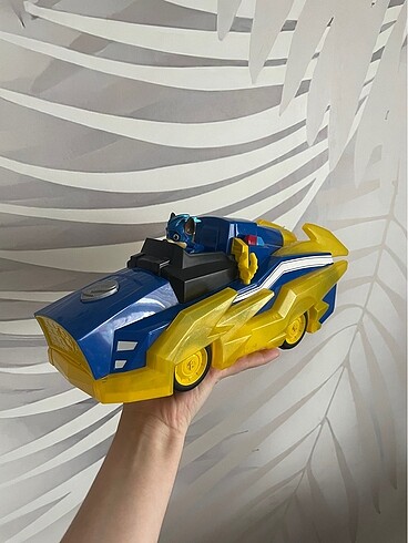 Paw Patrol Chase?in dönüşebilen aracı