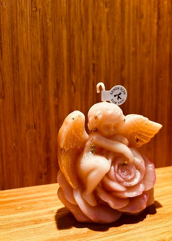 Bej Melek ve Gül Figürlü Mum - Görsel 3