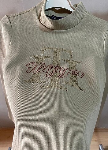 Tommy Hilfiger uzun kollu body