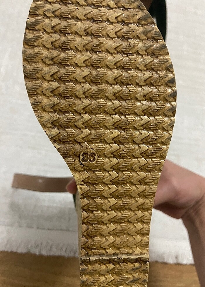 Dolgu topuklu - Görsel 3