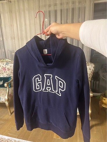 Gap Sweatshirt