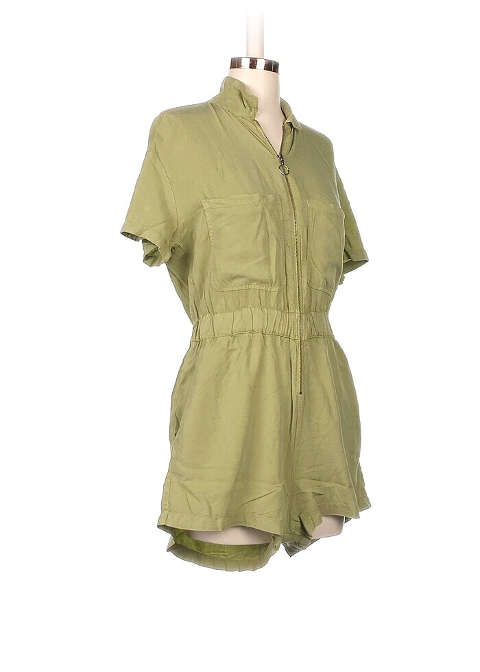 Bershka Kısa Tulum %70 İndirimli. - Görsel 2