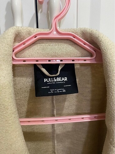 s Beden Pull and bear krem kaban