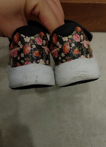 28 Beden Nike Çocuk Sneaker 