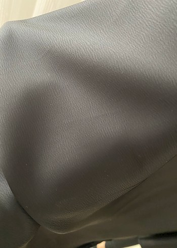 Zara Bej Düğmeli yelek ve saten etek