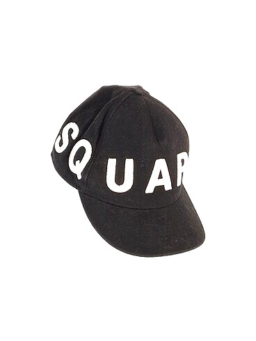 DSquared2 Şapka %70 İndirimli.