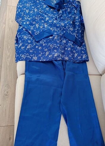m Beden mavi Renk Bayan saten pijama takımı