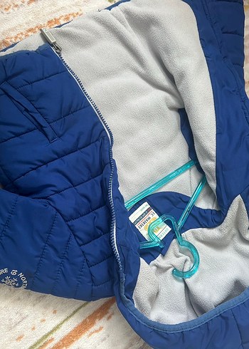 Kapüşonlu Fermuarlı Mavi Erkek Çocuk Montu - Görsel 3