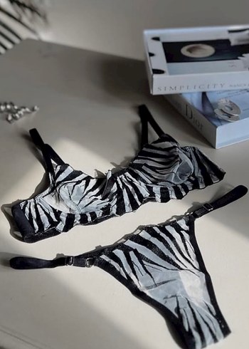 Gri Zebra Desenli Mini Sütyen Takımı