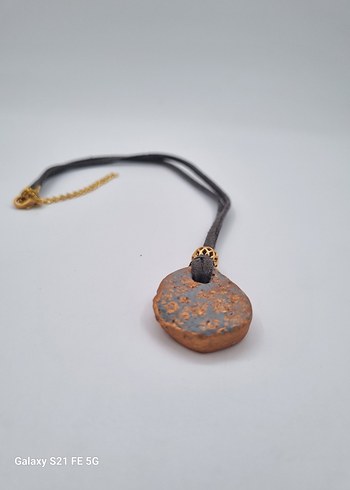 Bohem Zincir Detaylı Gri Altın Renkli  Mini Kolye - Görsel 2