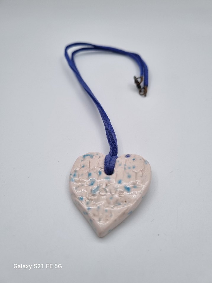 Özel Detaylı Tasarim Bohem Mini Kalp Kolye. - Görsel 2