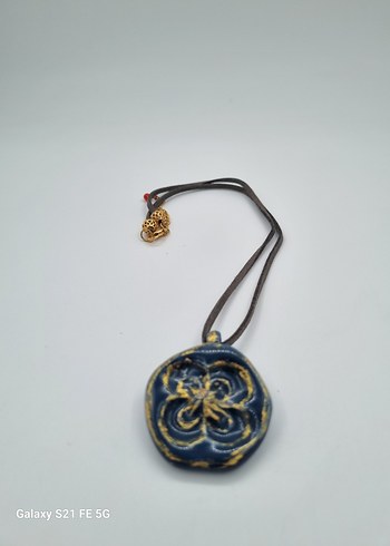 Lacivert ve Altın Renkli Mini Zincirli Bohem Kolye - Görsel 2