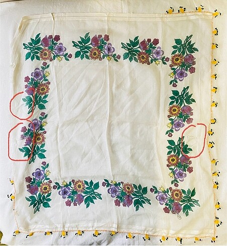 Beden çeşitli Renk İğne Oyası-Sandık Ürünü