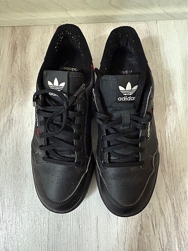 38 Beden Adidas continental