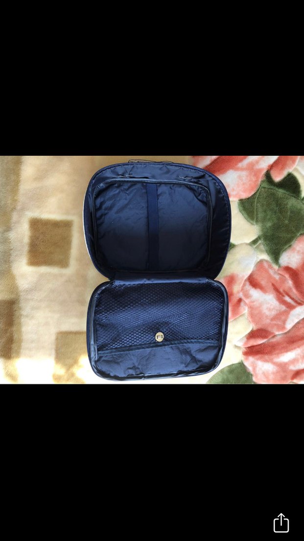 Beyaz İmitasyon Deri Makyaj Çantası - Görsel 3