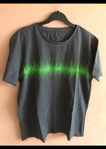 Yeşil Desenli Erkek Tişört - Görsel 2