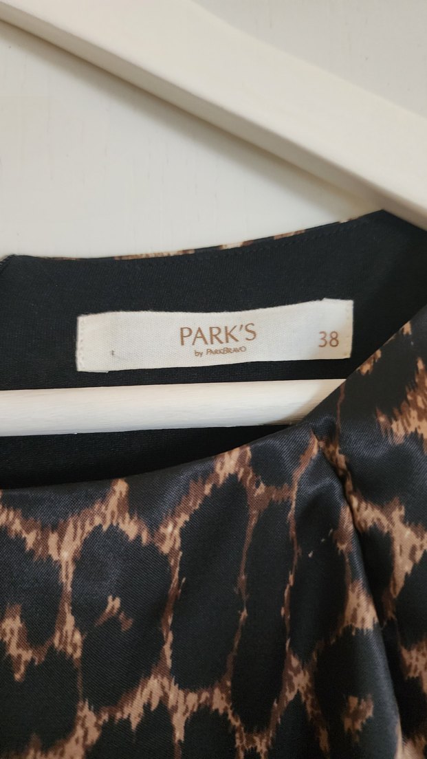 Kahverengi Leopar Desenli Kolsuz Midi Elbise - Görsel 3