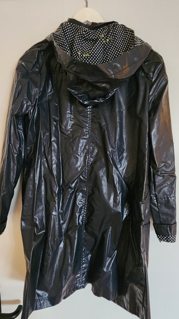 Mango Lacivert parlak yağmurluk, rüzgarlık - Görsel 3