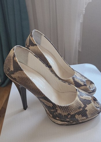 37 Beden Paola Mancini Bej Yılan Desenli Yüksek Topuklu Stiletto