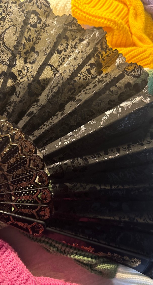 Siyah Dantel İşlemeli Katlanabilir Yelpaze - Görsel 5