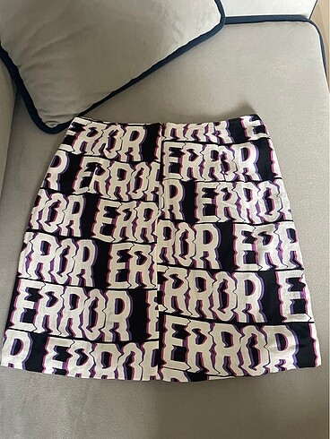 Bershka Bershka error yazılı hiç giyilmemiş etek