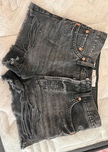 Mango Düğmeli Gri Tie-Dye Mini Kot Şort
