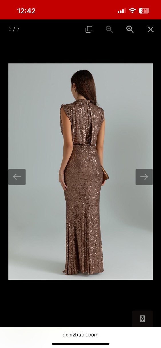 Kahverengi Parlak Yılan Desenli Uzun Abiye Elbise - Görsel 2