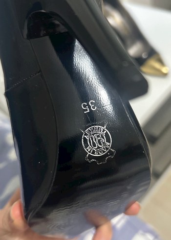 Altın Renk Parlak Stiletto Topuklu Kadın Ayakkabı - Görsel 4