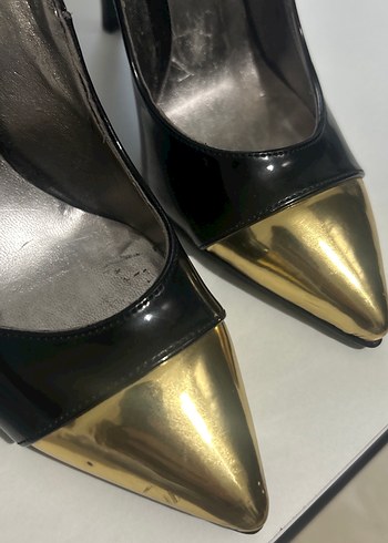 Altın Renk Parlak Stiletto Topuklu Kadın Ayakkabı - Görsel 2