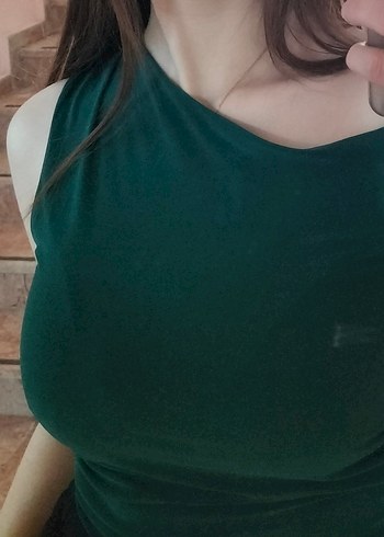 Koyu Yeşil V Yaka Drapeli Bluz