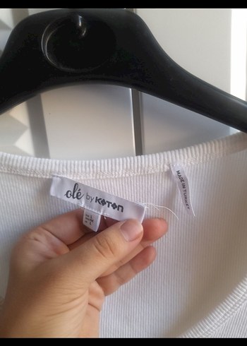 Koton Düğmeli Beyaz V Yaka Crop