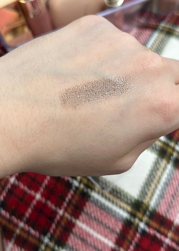 Avon Soğuk Kahve Işıltılı Kalem Far - Görsel 3