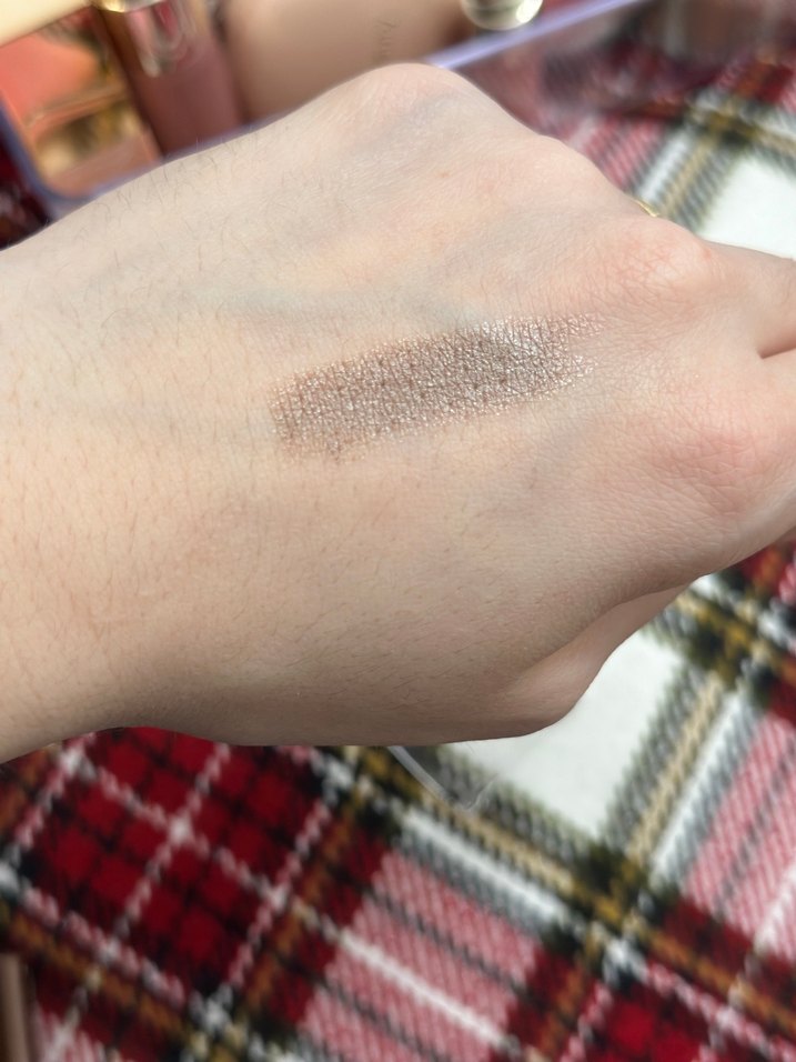 Avon Soğuk Kahve Işıltılı Kalem Far - Görsel 3