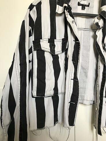 Pull and Bear P&B çizgili kısa ceket