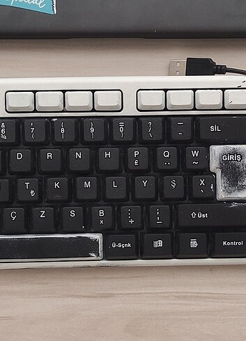 F KLAVYE