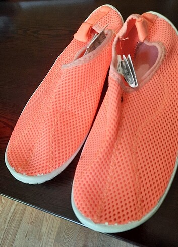 32 Beden turuncu Renk Havuz deniz ayakkabi 