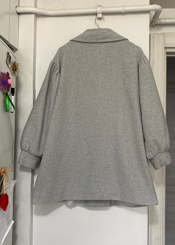 Gri Düğmeli Kadın Kaban - Görsel 4