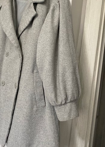 Gri Düğmeli Kadın Kaban - Görsel 3