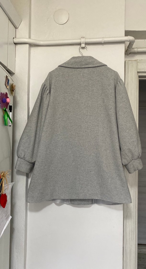 Gri Düğmeli Kadın Kaban - Görsel 4