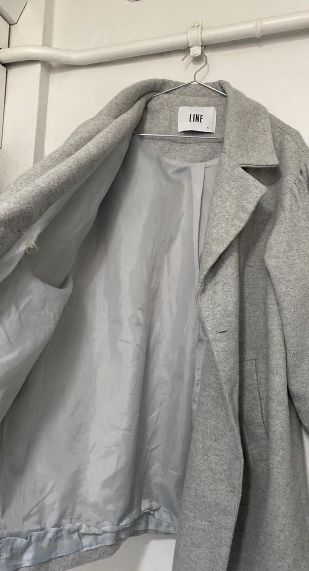 Gri Düğmeli Kadın Kaban - Görsel 5