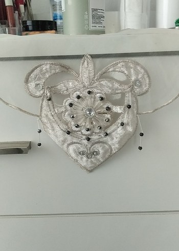  Beden gri Renk İşlemeli ve Boncuklu peçete