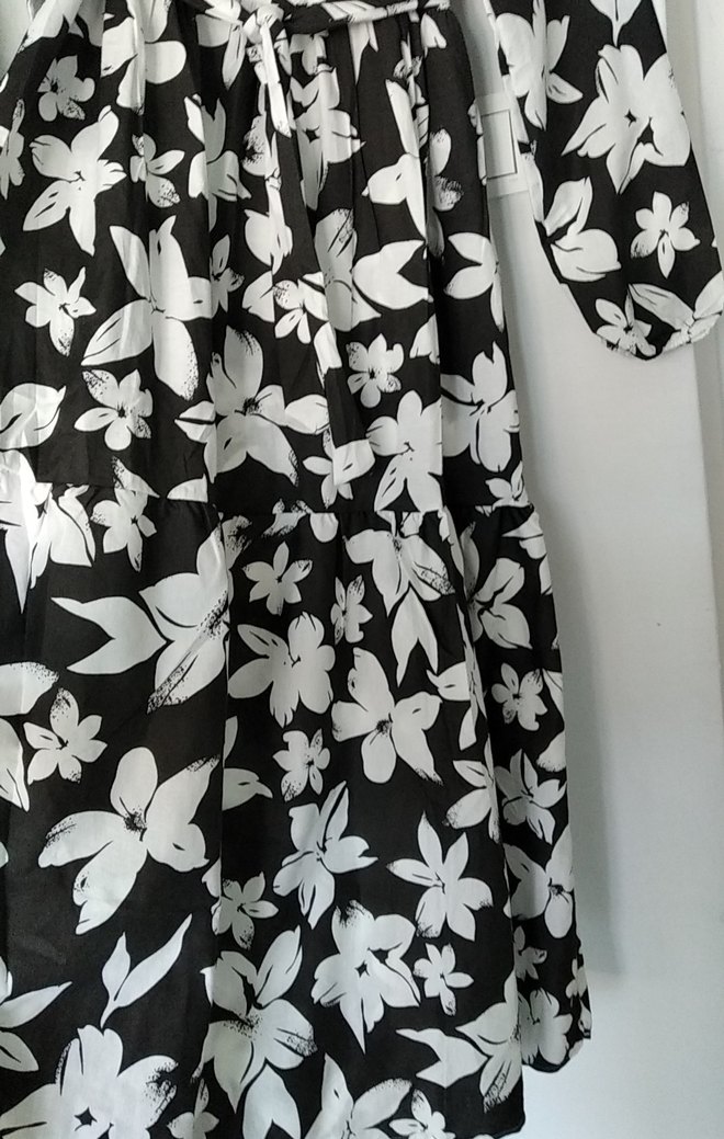 Uzun Kollu Pileli Bohem Çiçekli Elbise - Görsel 4