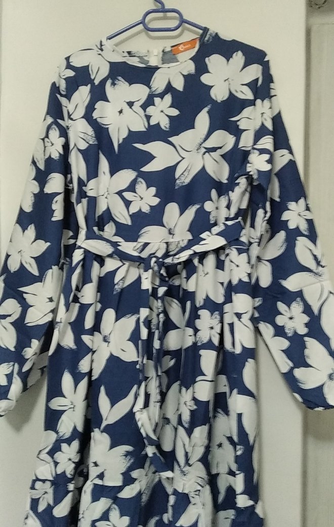 Kadın Mavi Uzun Çiçekli Elbise - Görsel 2