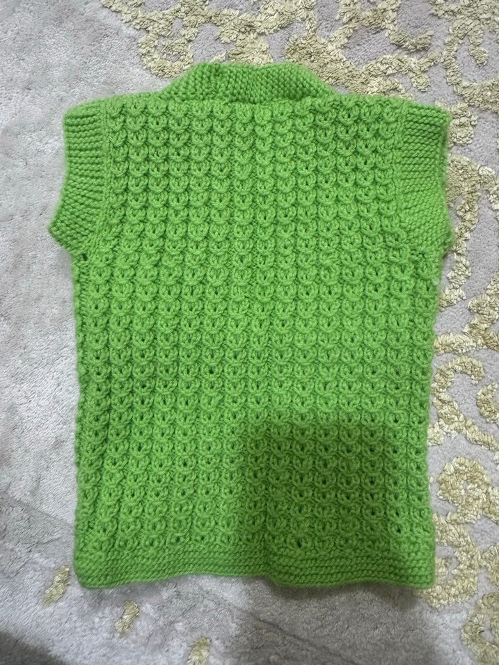 Yeşil Örgü Kolsuz Bebek  Yelek - Görsel 2