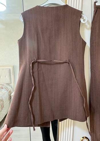 Kahverengi Keten Düğmeli Kadın Takım - Görsel 2