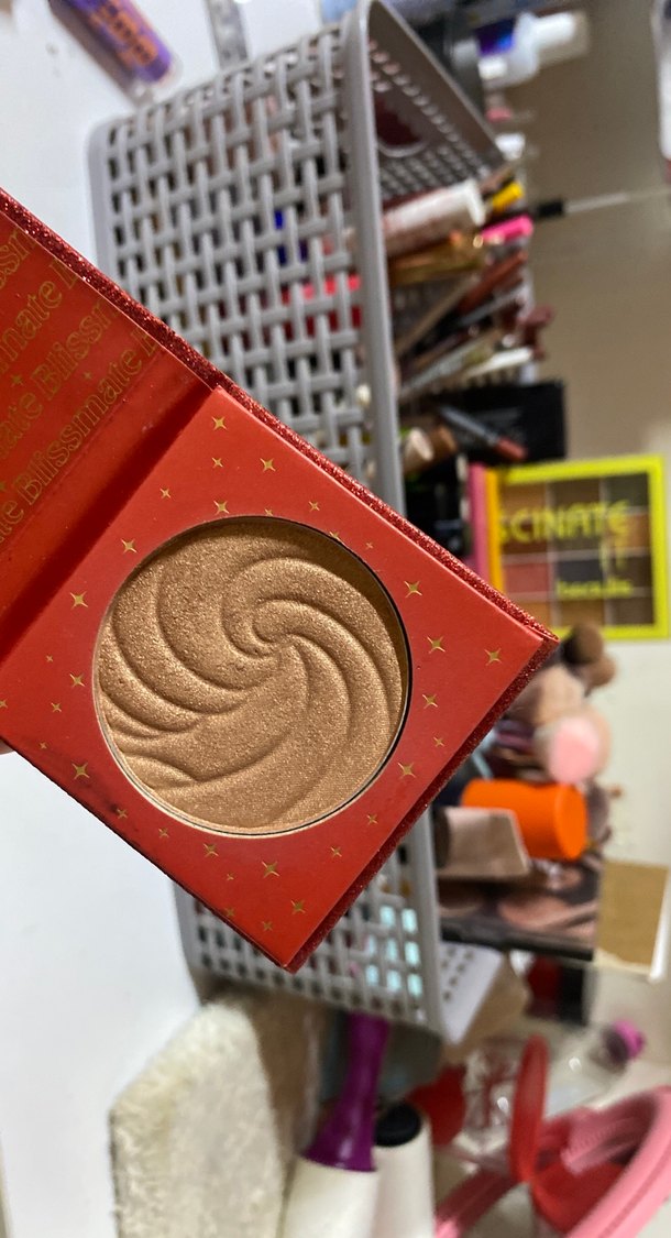 Starry Shine Kırmızı Işıltılı Far Paleti - Görsel 4