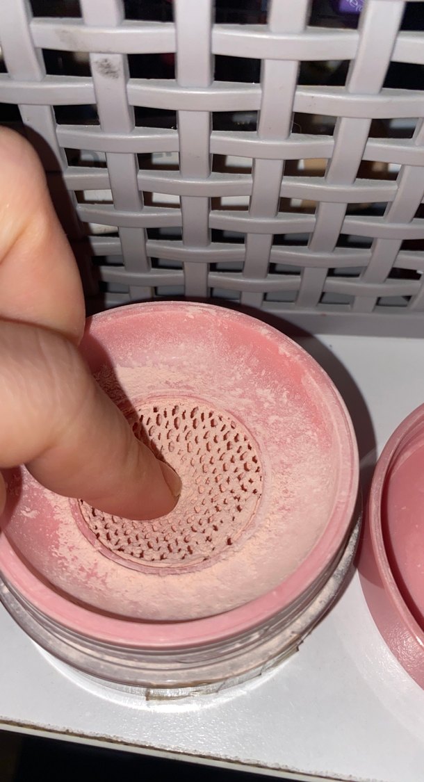 Technic Pembe Aydınlatıcı Sabitleyici Pudra - Görsel 5