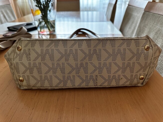 Beden Michael kors çanta????